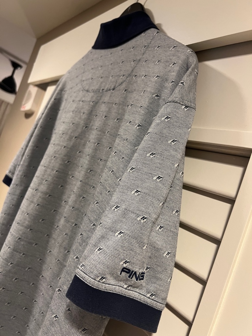 Like New PING Princeville Light Gray Golf Polo with Navy Collar and Micro Print! - Picture 10 of 11